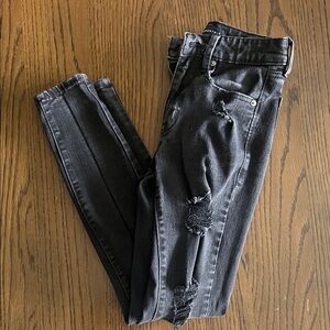 Aeropostale Charcoal Distressed Skinny Jeans
